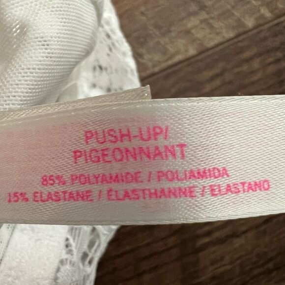 White Victoria's Secret PINK Eyelash Lace High Neck Push Up Bralette Sz Medium - Picture 11 of 15